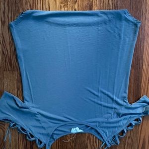 t shirt with crossed shoulder